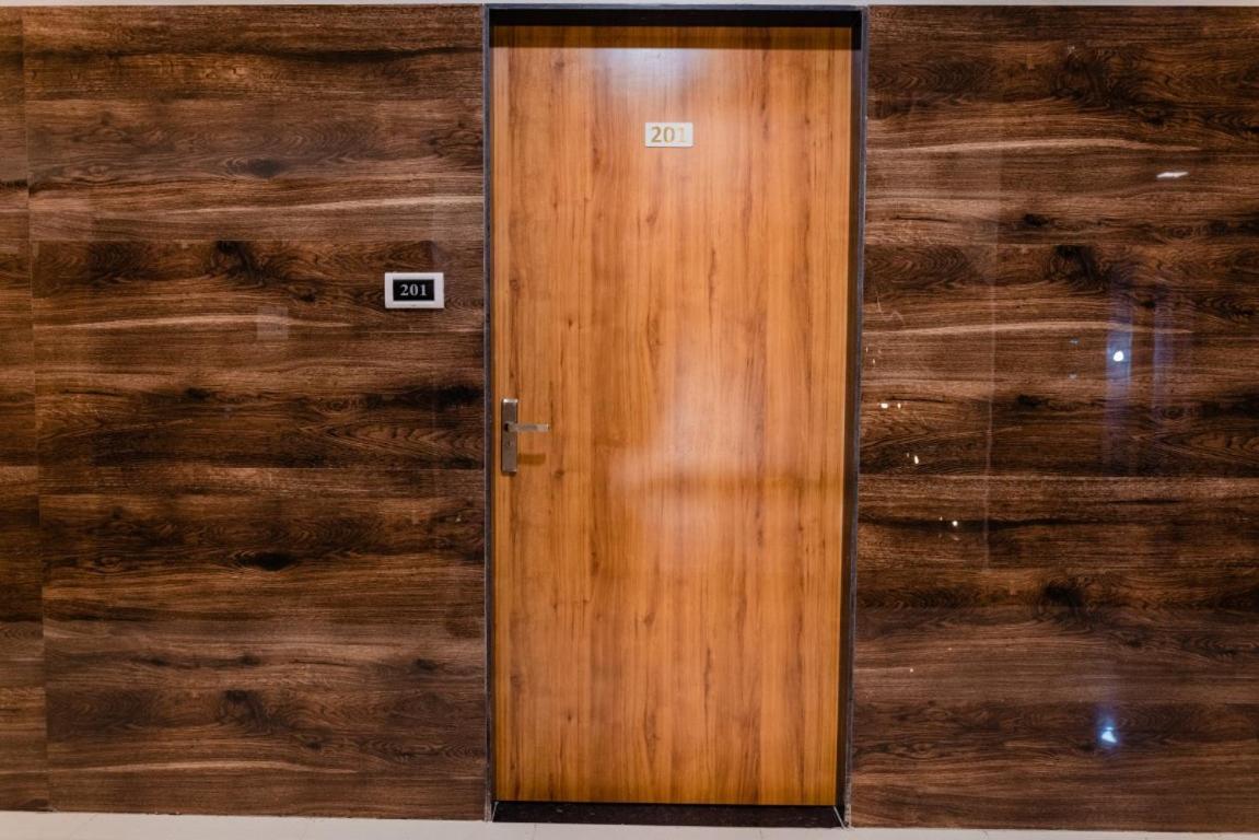 Hotel Ayodhya Virpur ภายนอก รูปภาพ