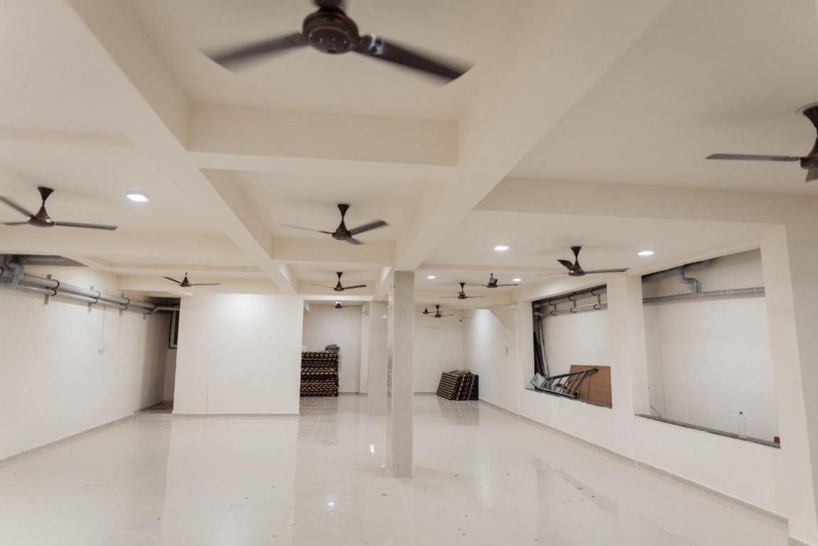 Hotel Ayodhya Virpur ภายนอก รูปภาพ