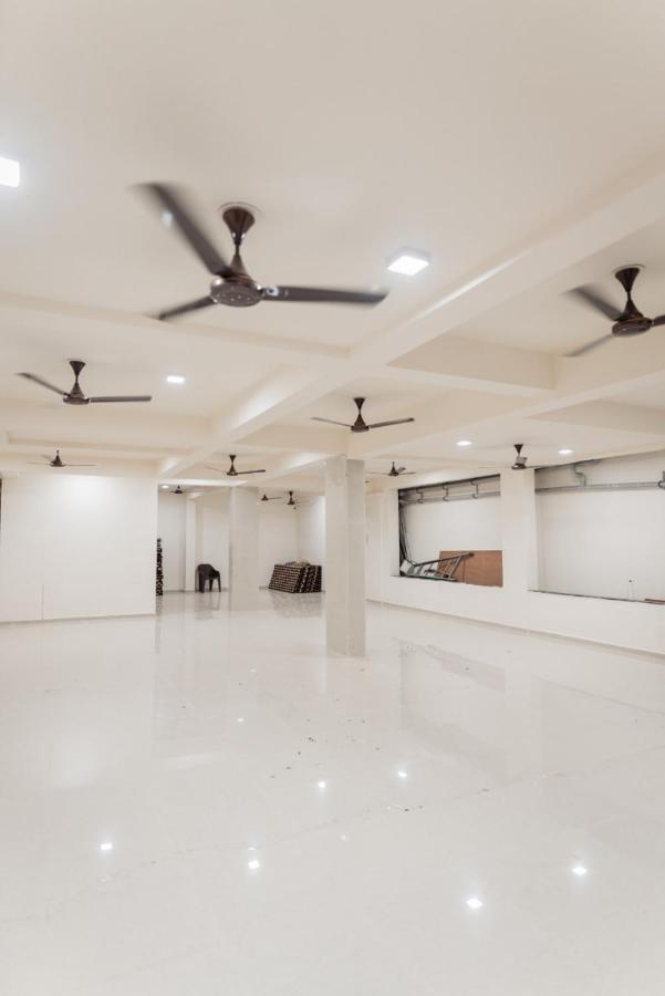 Hotel Ayodhya Virpur ภายนอก รูปภาพ